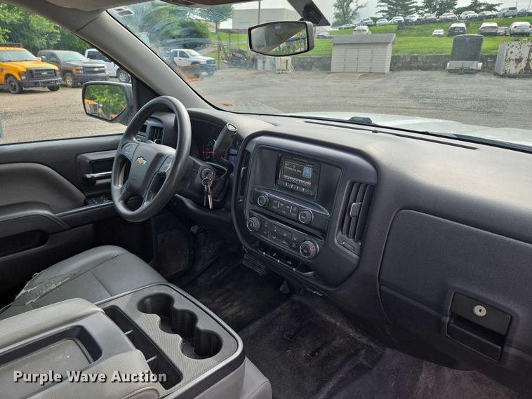 image for item EF1684 2014 Chevrolet Silverado 1500 Crew Cab pickup truck