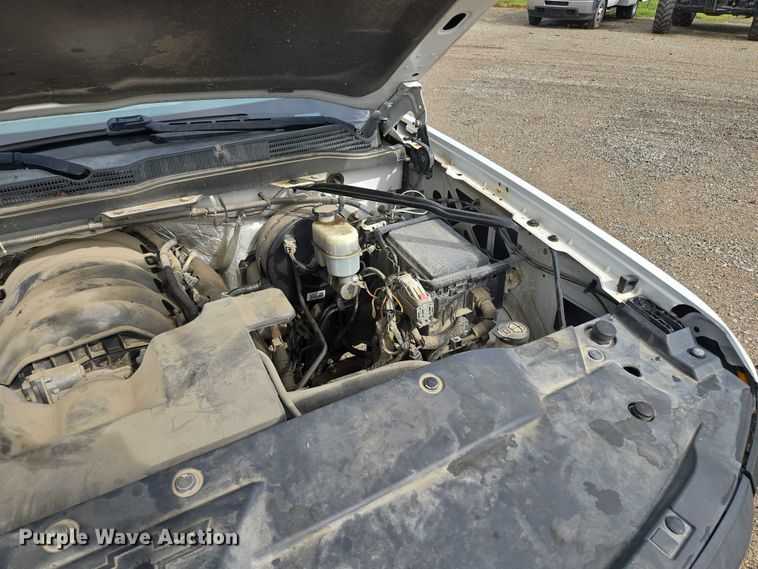 image for item EF1684 2014 Chevrolet Silverado 1500 Crew Cab pickup truck