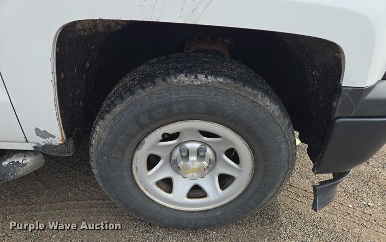 image for item EF1684 2014 Chevrolet Silverado 1500 Crew Cab pickup truck