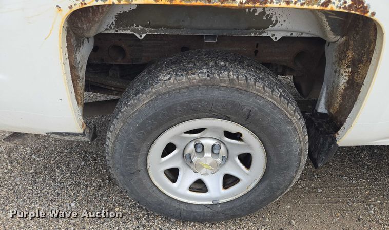 image for item EF1684 2014 Chevrolet Silverado 1500 Crew Cab pickup truck