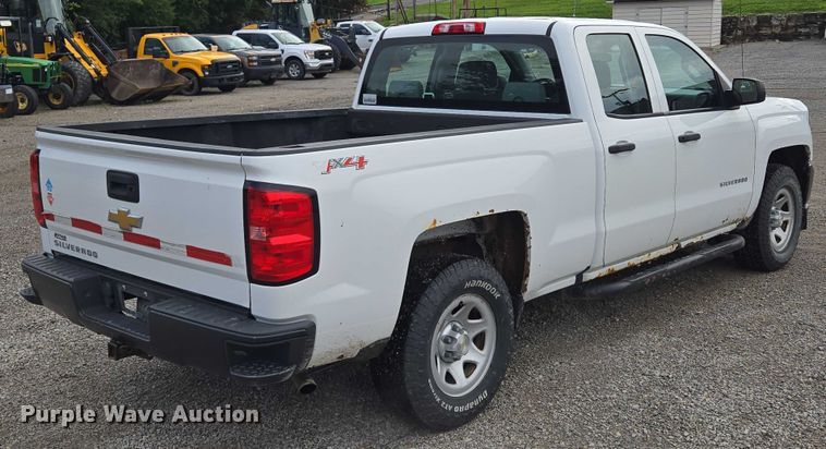 image for item EF1685 2016 Chevrolet Silverado 1500 Double Cab pickup truck