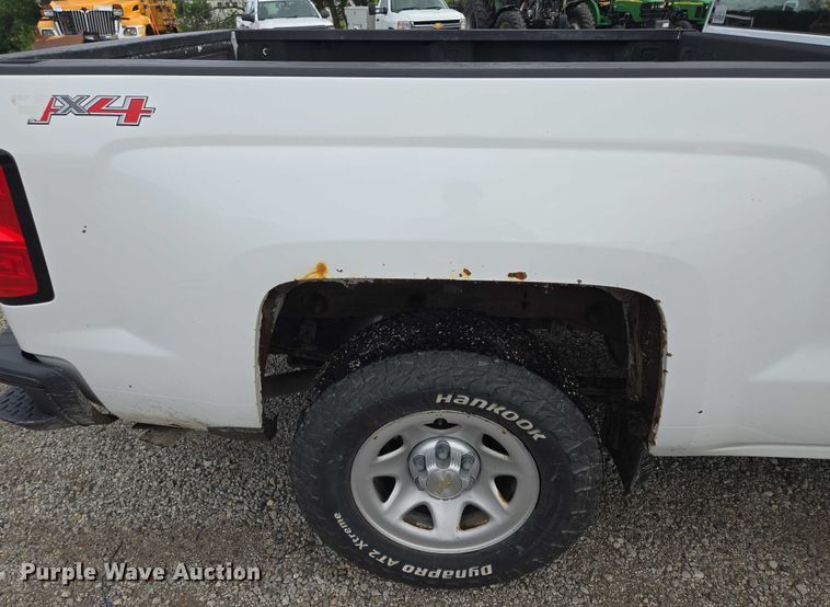 image for item EF1685 2016 Chevrolet Silverado 1500 Double Cab pickup truck