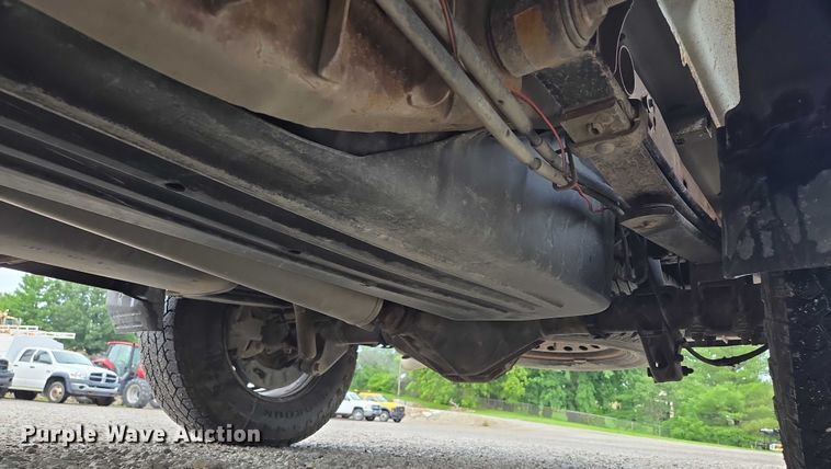 image for item EF1685 2016 Chevrolet Silverado 1500 Double Cab pickup truck