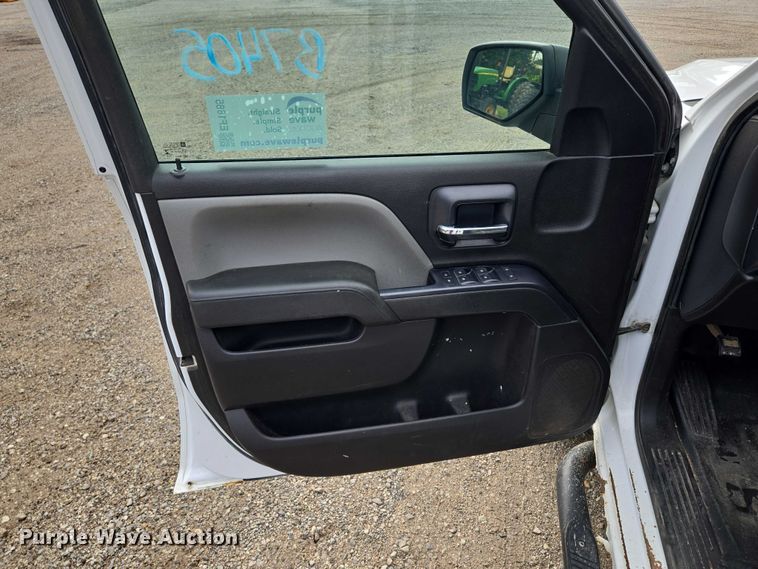 image for item EF1685 2016 Chevrolet Silverado 1500 Double Cab pickup truck