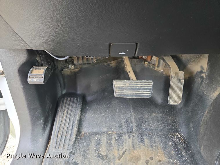 image for item EF1685 2016 Chevrolet Silverado 1500 Double Cab pickup truck