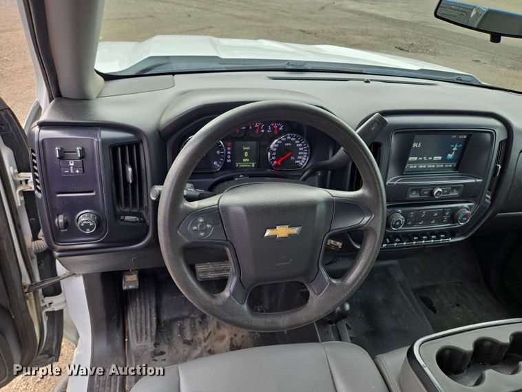 image for item EF1685 2016 Chevrolet Silverado 1500 Double Cab pickup truck