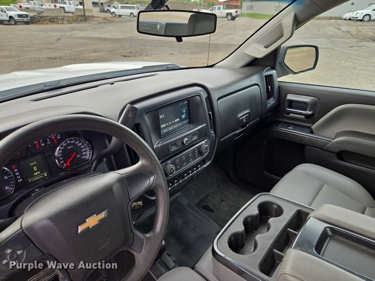 image for item EF1685 2016 Chevrolet Silverado 1500 Double Cab pickup truck