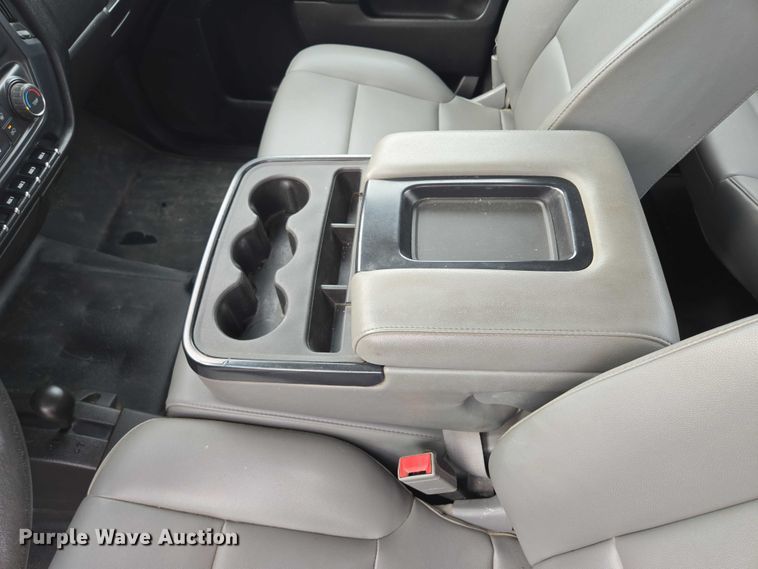 image for item EF1685 2016 Chevrolet Silverado 1500 Double Cab pickup truck