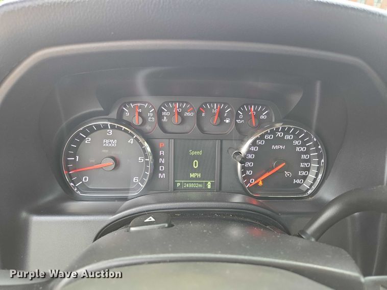 image for item EF1685 2016 Chevrolet Silverado 1500 Double Cab pickup truck