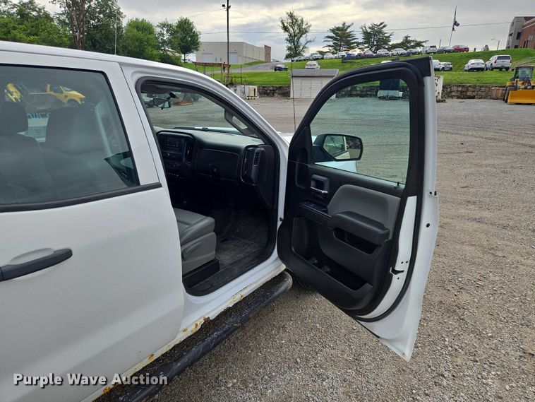 image for item EF1685 2016 Chevrolet Silverado 1500 Double Cab pickup truck