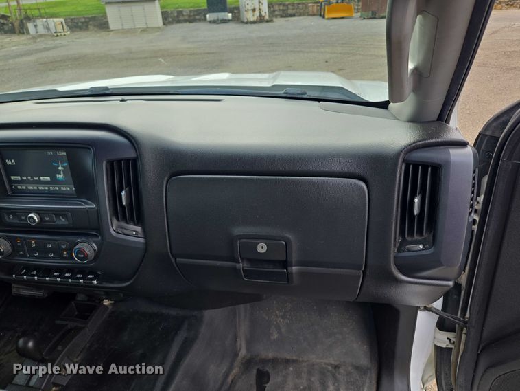 image for item EF1685 2016 Chevrolet Silverado 1500 Double Cab pickup truck