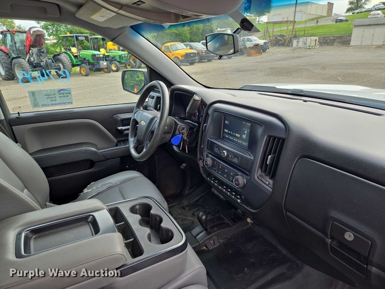 image for item EF1685 2016 Chevrolet Silverado 1500 Double Cab pickup truck