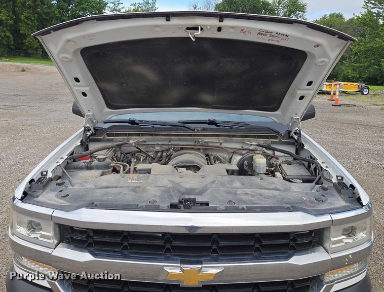 image for item EF1685 2016 Chevrolet Silverado 1500 Double Cab pickup truck