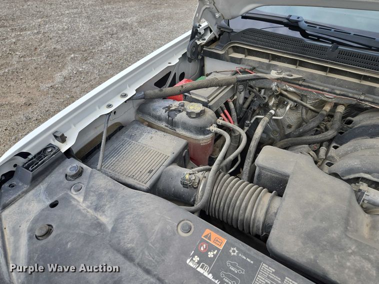 image for item EF1685 2016 Chevrolet Silverado 1500 Double Cab pickup truck