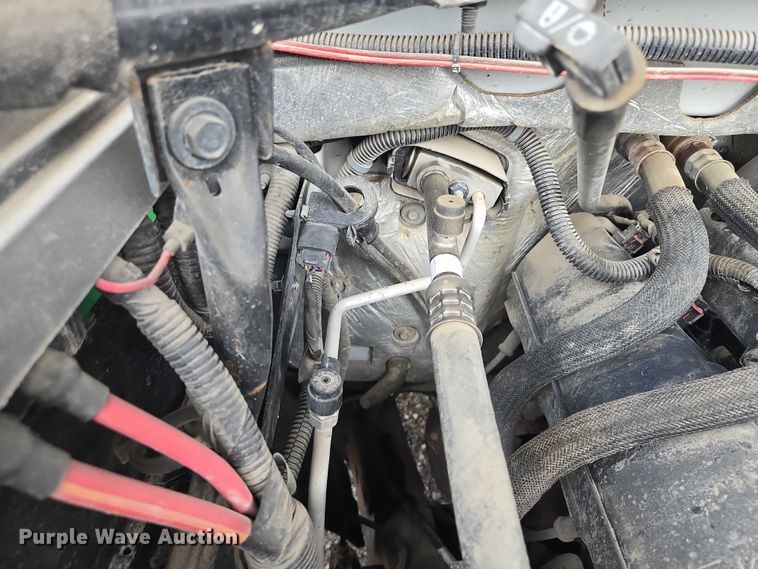 image for item EF1685 2016 Chevrolet Silverado 1500 Double Cab pickup truck