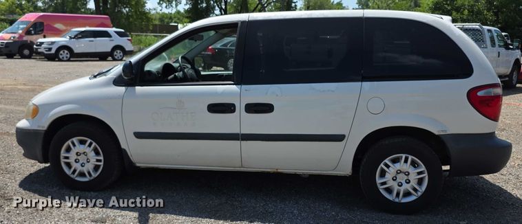 image for item EF3547 2005 Dodge Caravan van