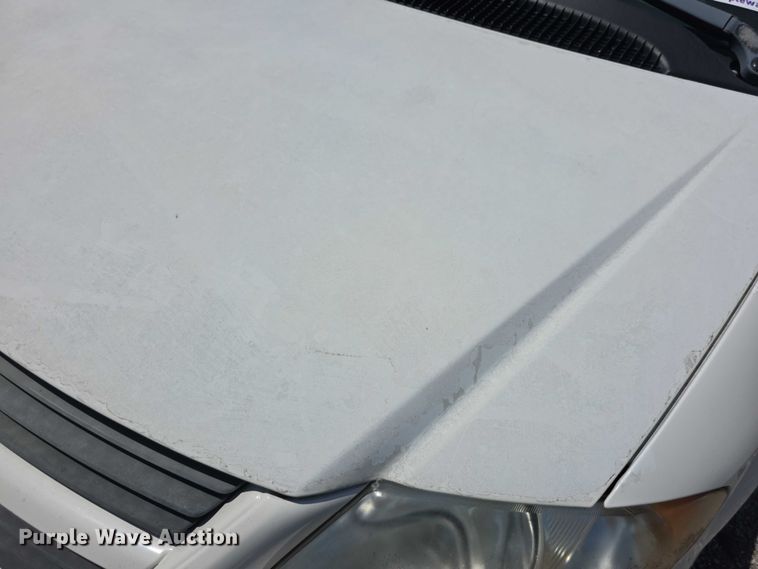 image for item EF3547 2005 Dodge Caravan van