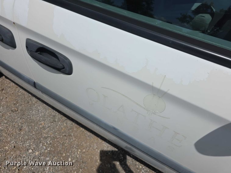 image for item EF3547 2005 Dodge Caravan van