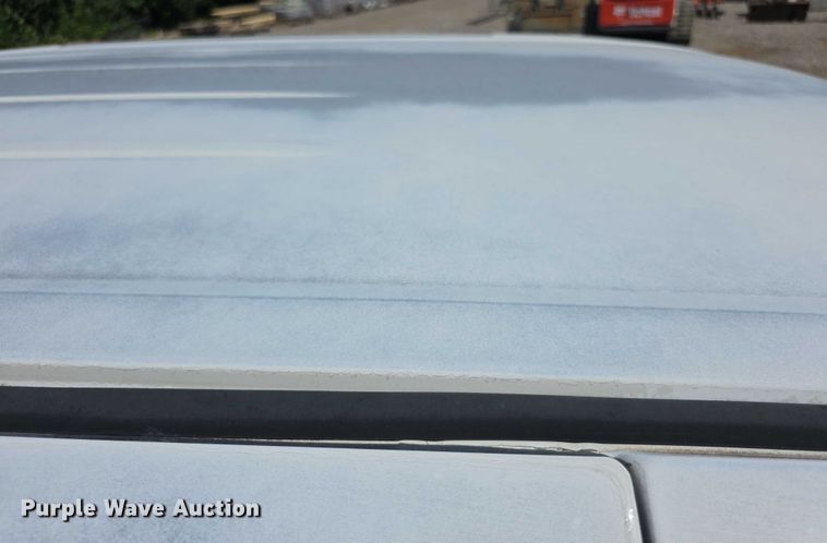 image for item EF3547 2005 Dodge Caravan van