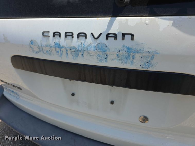 image for item EF3547 2005 Dodge Caravan van