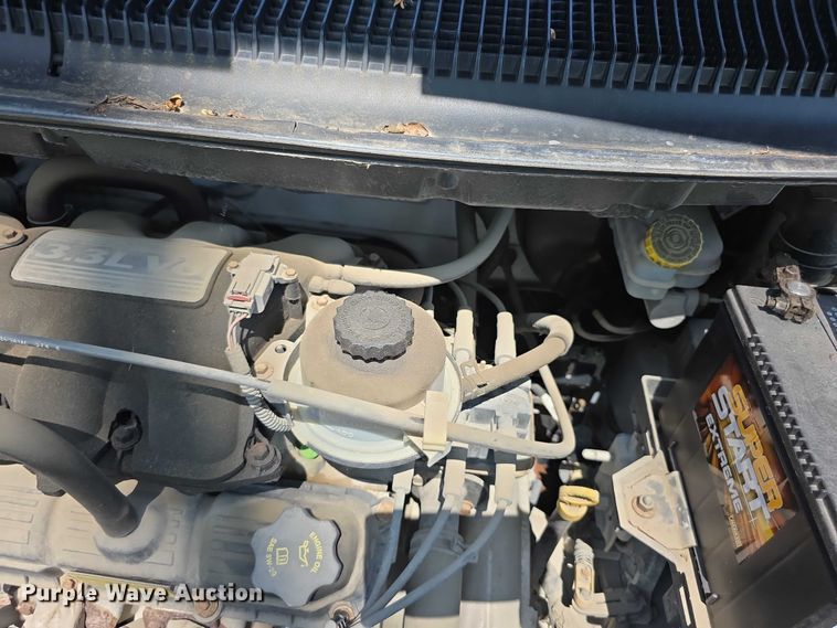 image for item EF3547 2005 Dodge Caravan van