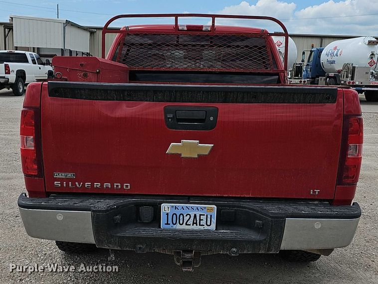 image for item EF3573 2011 Chevrolet Silverado 1500 Crew Cab pickup truck