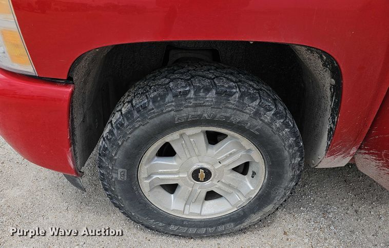 image for item EF3573 2011 Chevrolet Silverado 1500 Crew Cab pickup truck