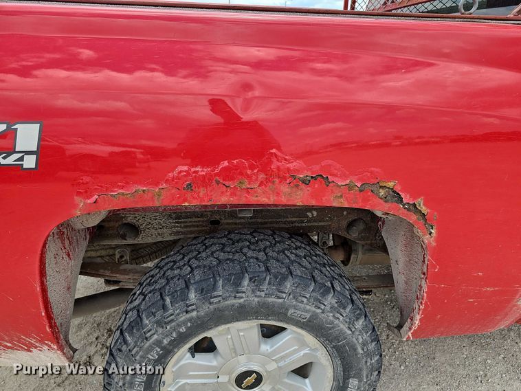 image for item EF3573 2011 Chevrolet Silverado 1500 Crew Cab pickup truck