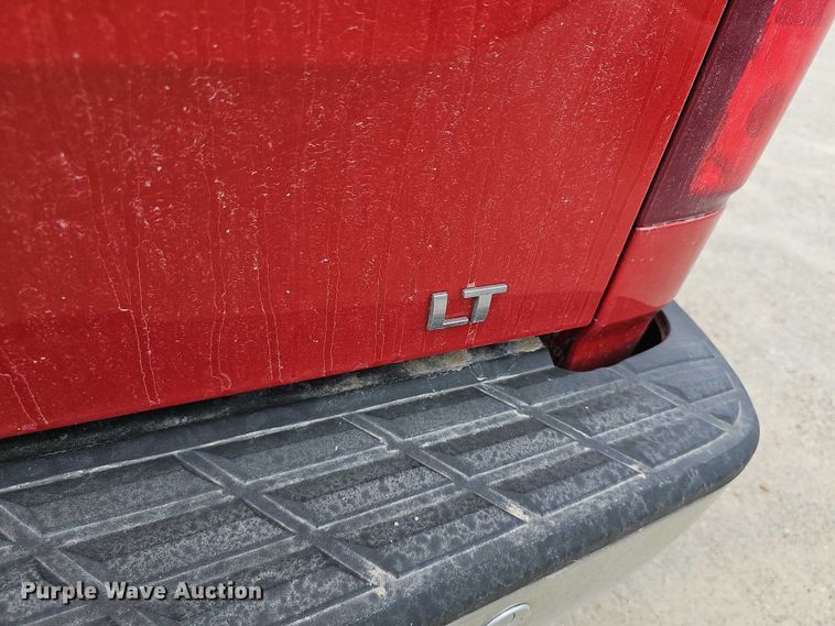 image for item EF3573 2011 Chevrolet Silverado 1500 Crew Cab pickup truck