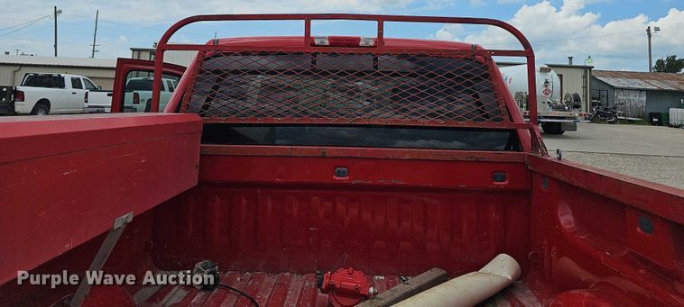 image for item EF3573 2011 Chevrolet Silverado 1500 Crew Cab pickup truck