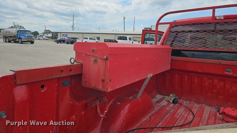 image for item EF3573 2011 Chevrolet Silverado 1500 Crew Cab pickup truck