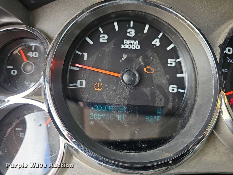 image for item EF3573 2011 Chevrolet Silverado 1500 Crew Cab pickup truck