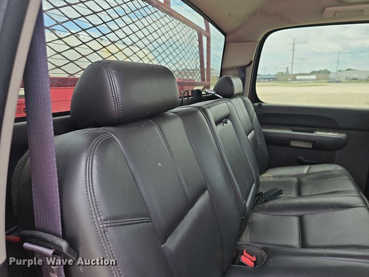 image for item EF3573 2011 Chevrolet Silverado 1500 Crew Cab pickup truck