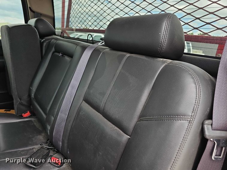 image for item EF3573 2011 Chevrolet Silverado 1500 Crew Cab pickup truck