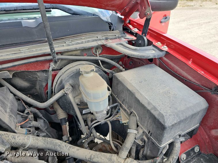 image for item EF3573 2011 Chevrolet Silverado 1500 Crew Cab pickup truck