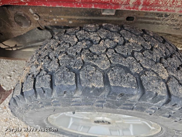 image for item EF3573 2011 Chevrolet Silverado 1500 Crew Cab pickup truck