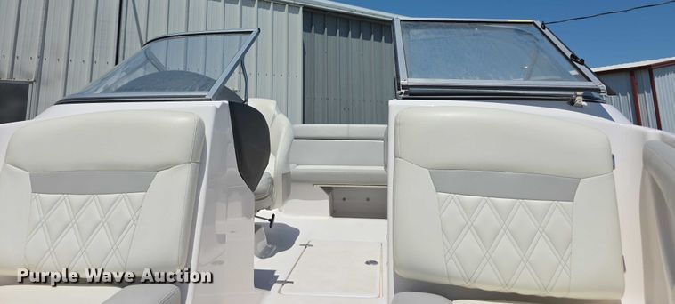 image for item EF3582 2020 Regal 1900 FasTrac boat