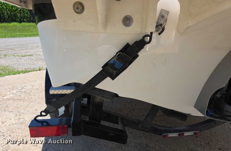 image for item EF3582 2020 Regal 1900 FasTrac boat