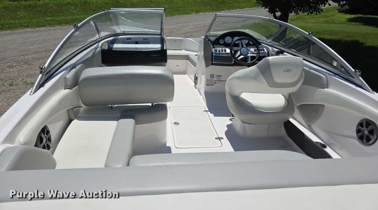 image for item EF3582 2020 Regal 1900 FasTrac boat