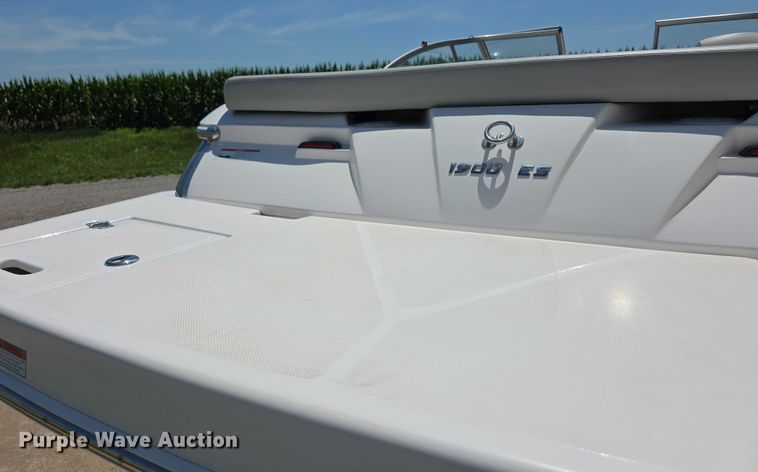 image for item EF3582 2020 Regal 1900 FasTrac boat