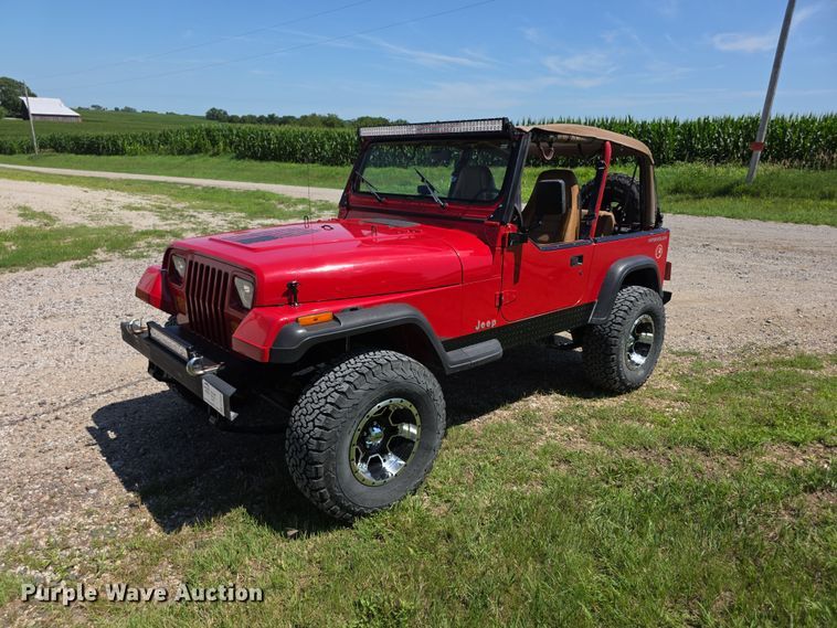 image for item EF3583 1994 Jeep Wrangler SUV