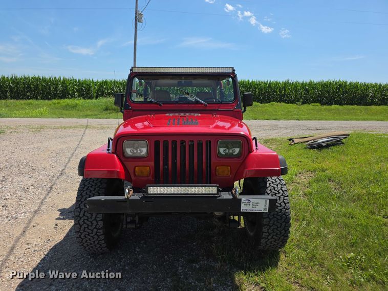 image for item EF3583 1994 Jeep Wrangler SUV