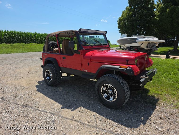 image for item EF3583 1994 Jeep Wrangler SUV