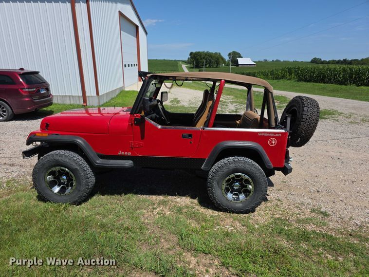 image for item EF3583 1994 Jeep Wrangler SUV
