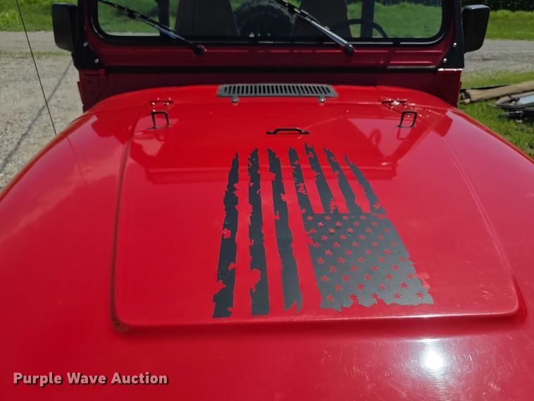 image for item EF3583 1994 Jeep Wrangler SUV