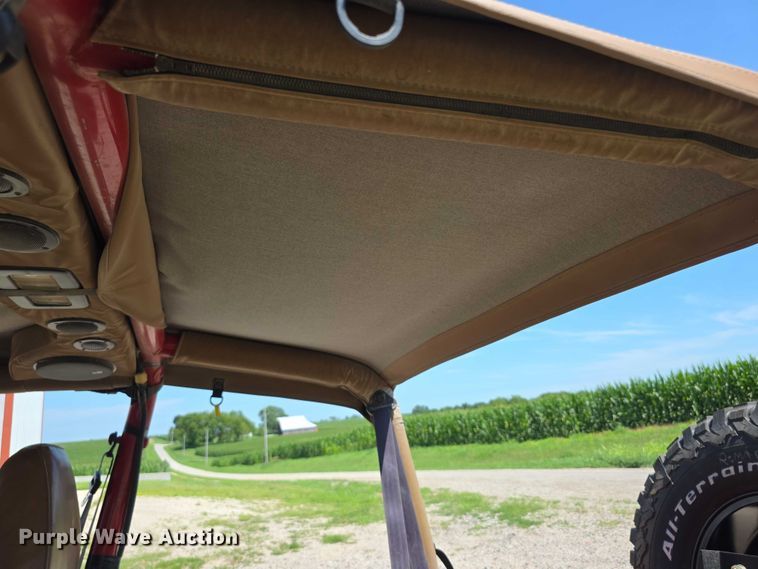 image for item EF3583 1994 Jeep Wrangler SUV