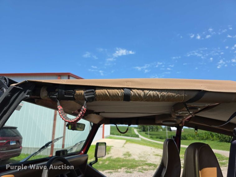 image for item EF3583 1994 Jeep Wrangler SUV