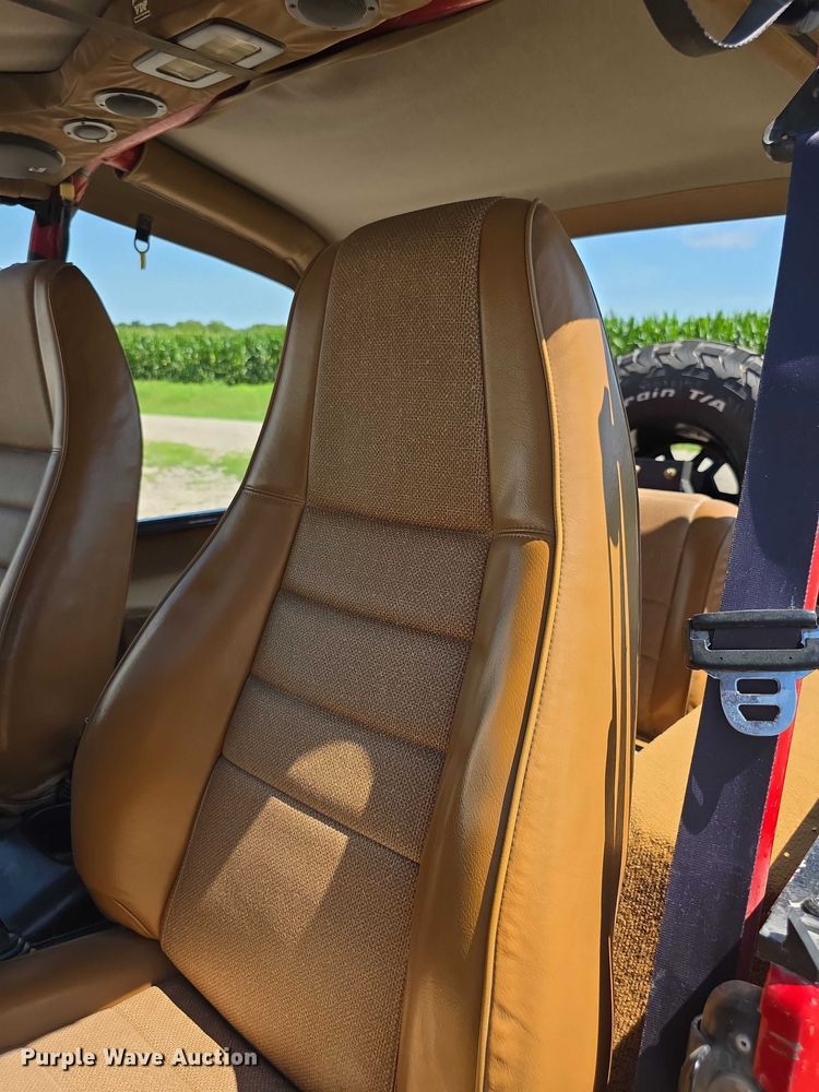 image for item EF3583 1994 Jeep Wrangler SUV