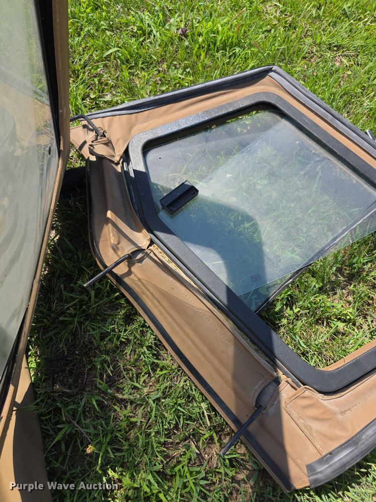 image for item EF3583 1994 Jeep Wrangler SUV