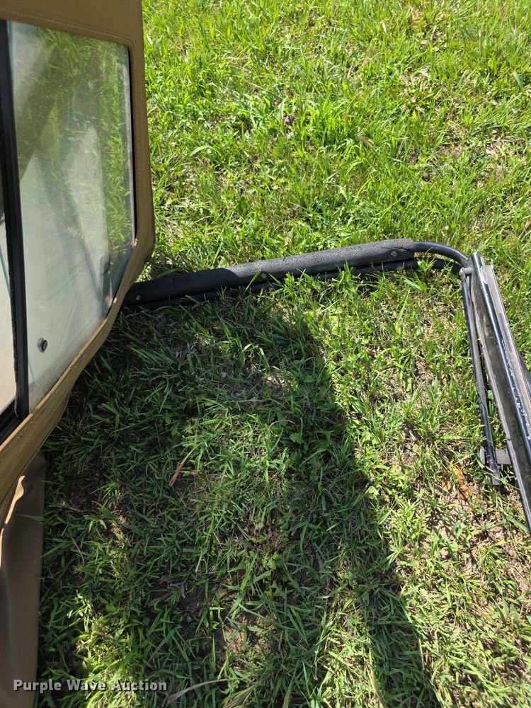 image for item EF3583 1994 Jeep Wrangler SUV